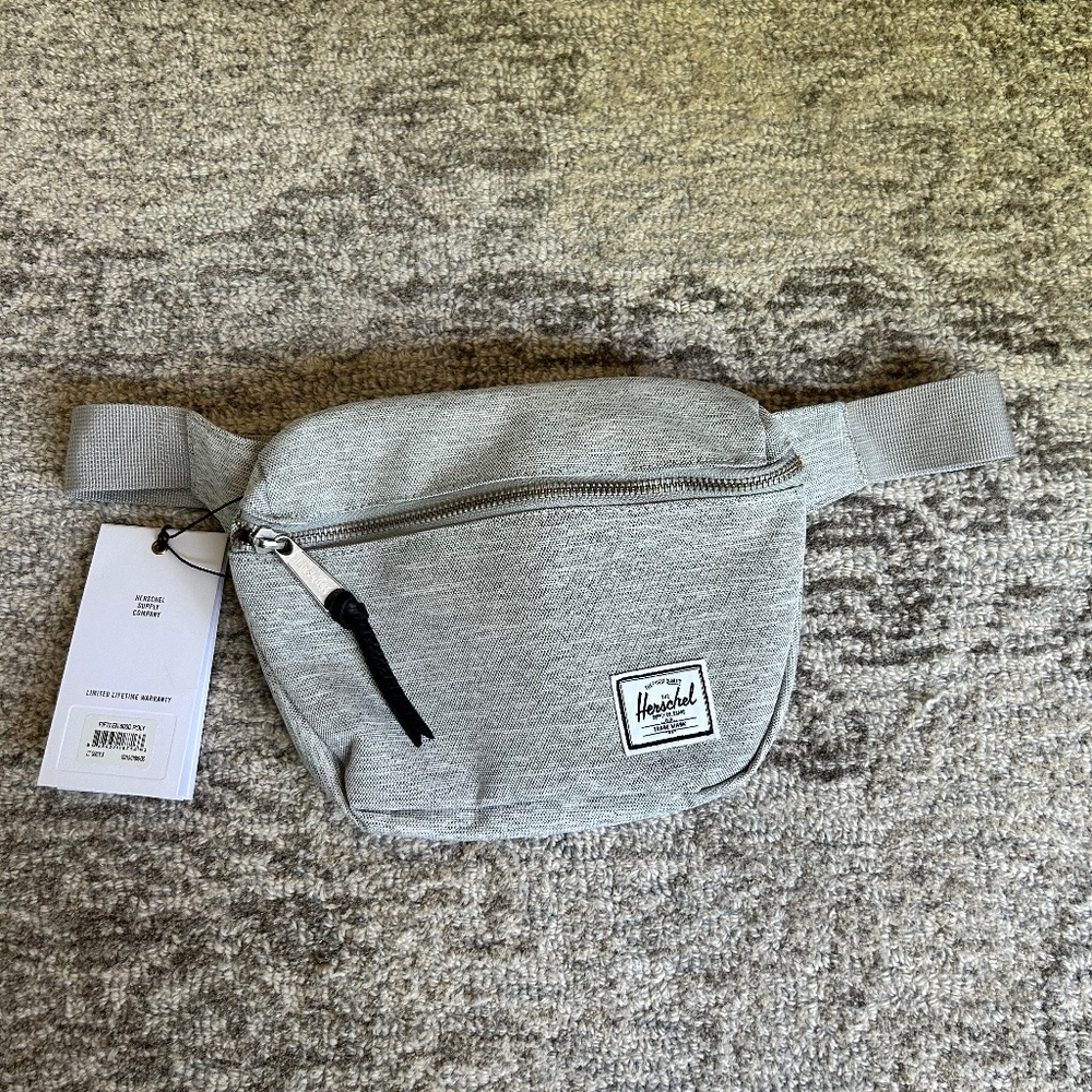 Herschel Fifteen Hip Pack NWT